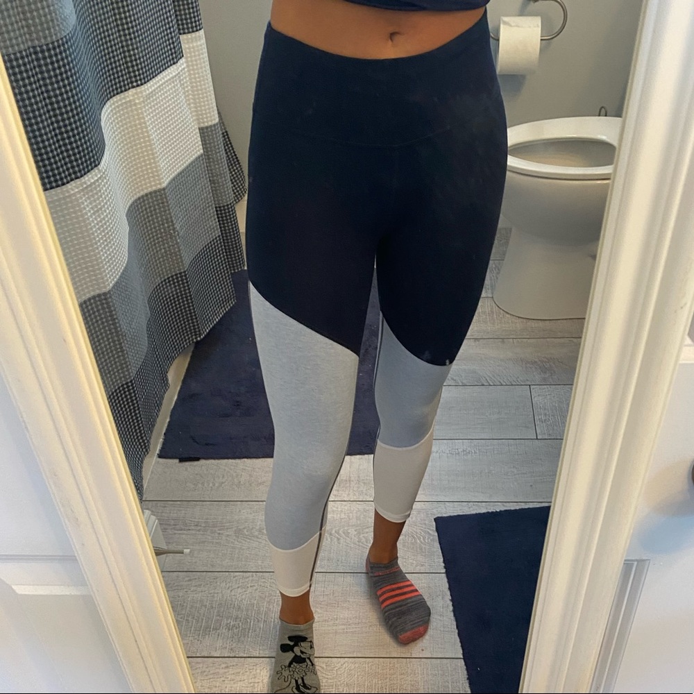 Size small navy blue and white gap leggings